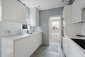 Kitchen- click for photo gallery